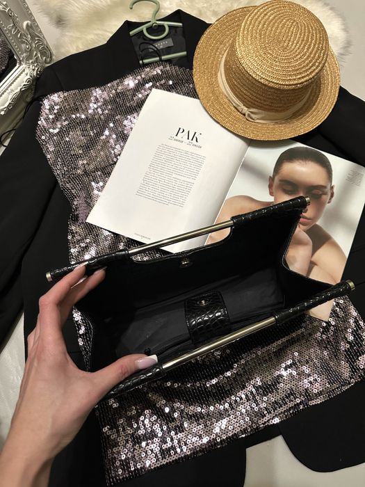 Стильний вечірній клатч з ручками
