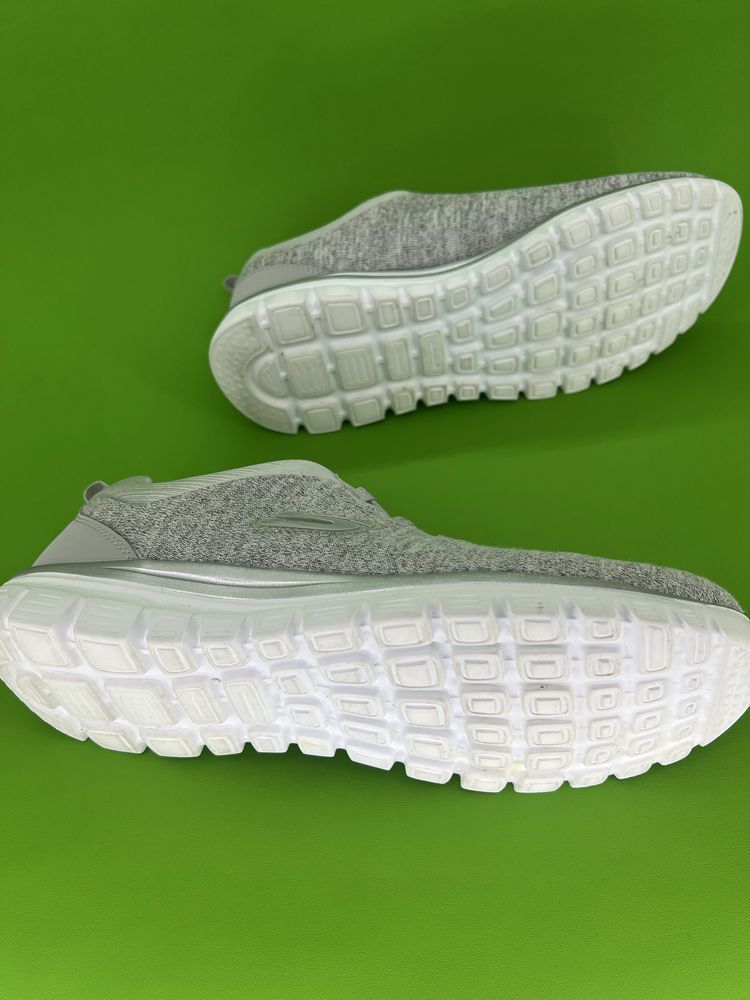 Кросівки 42р. Skechers
