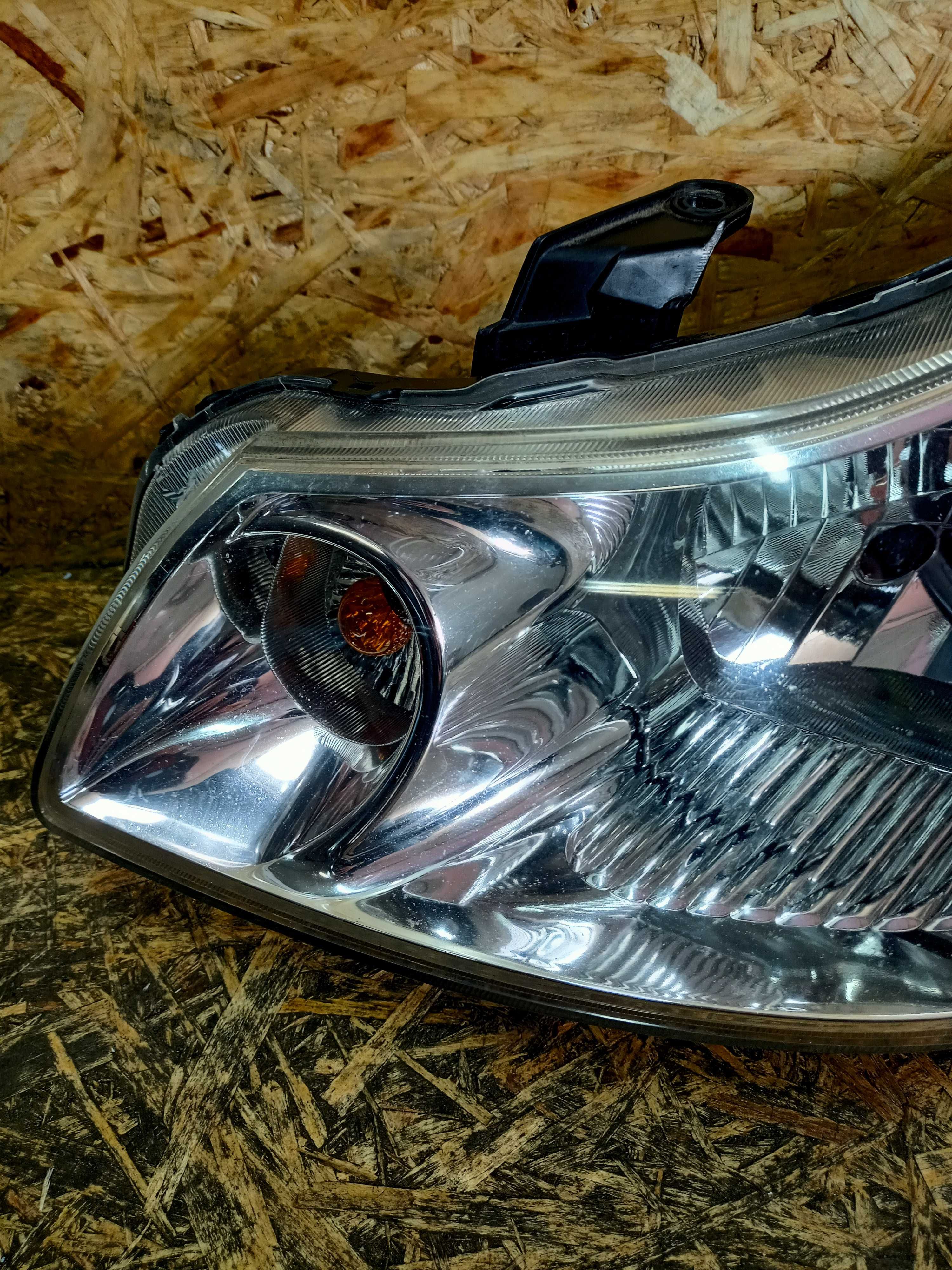 Suzuki SX4 Fiat Sedici lampa prawa lewa przód przednia wersja UK