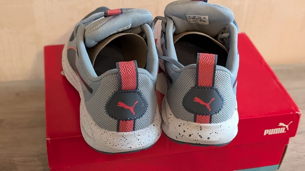 Кросівки    puma оригінал