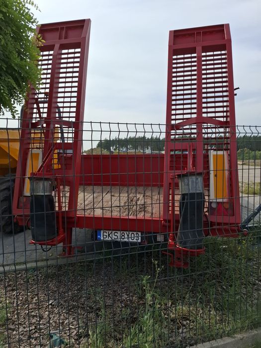 Przyczepa 2 osie najazdy