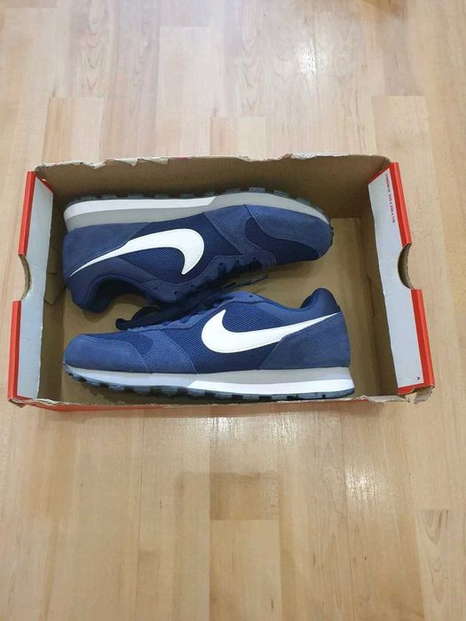 Nike MD Runner 2