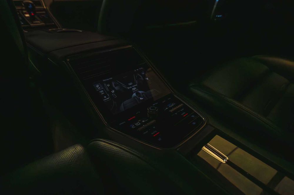 PORSCHE PANAMERA 4S POLIFT / 4.0TDI 421KM / czarne wnętrze / uszk.