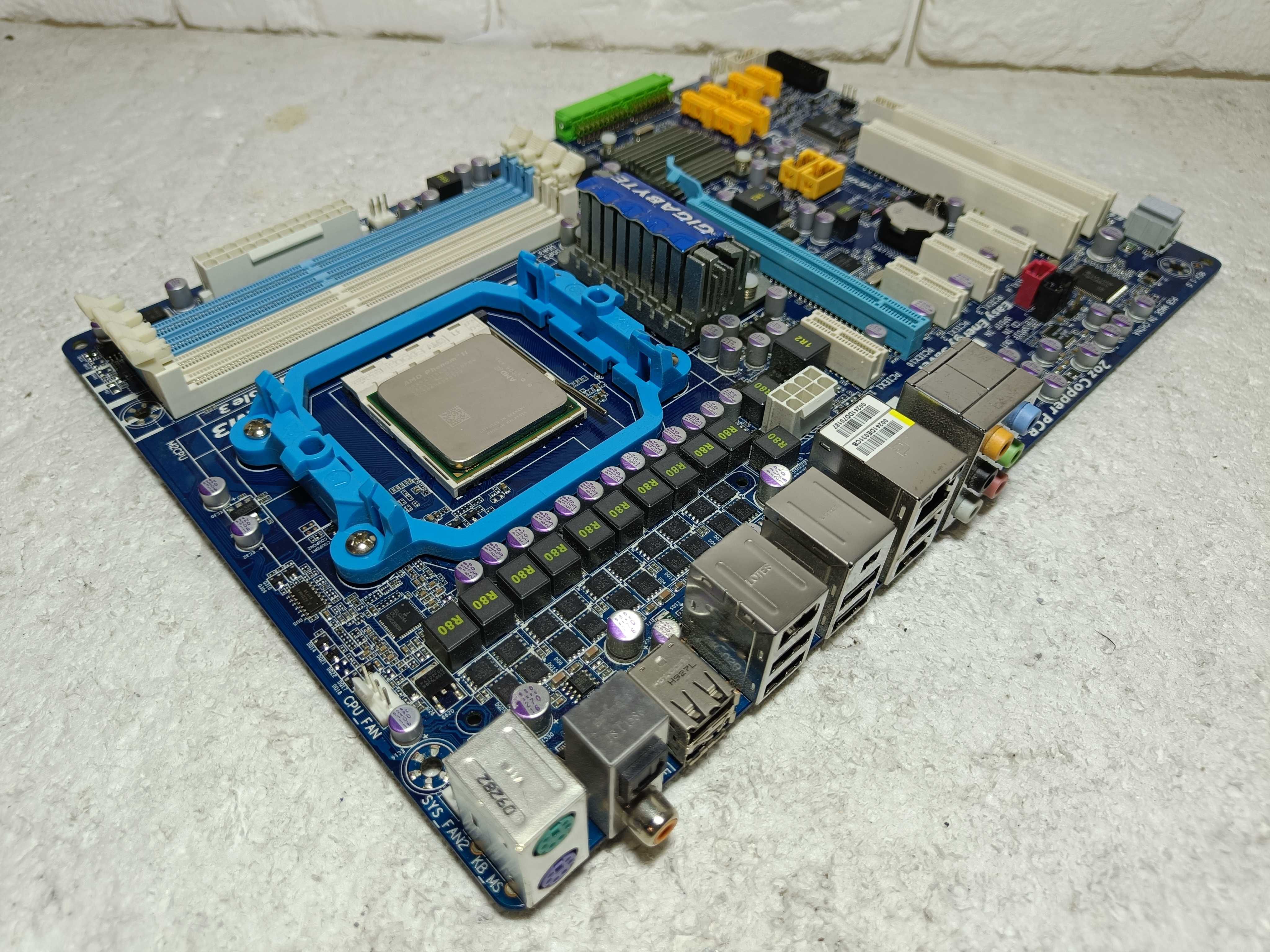 КОМПЛЕКТ AMD Gigabyte GA-MA770T-UD3P + AMD Phenom II 945 4 ЯДРА sAM3