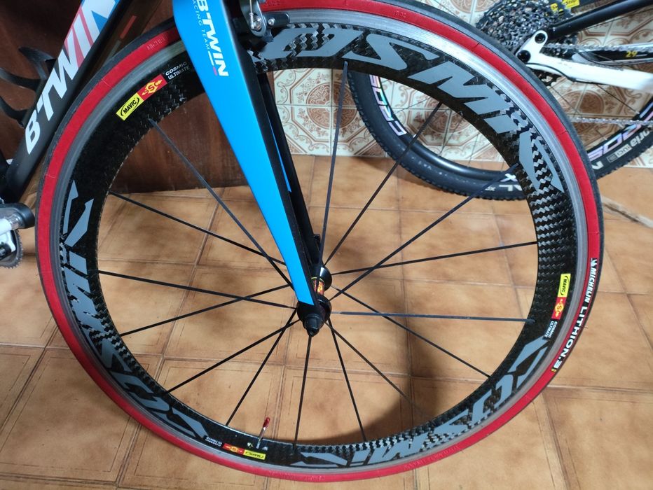 Roda Dianteira Mavic Cosmic Carbono