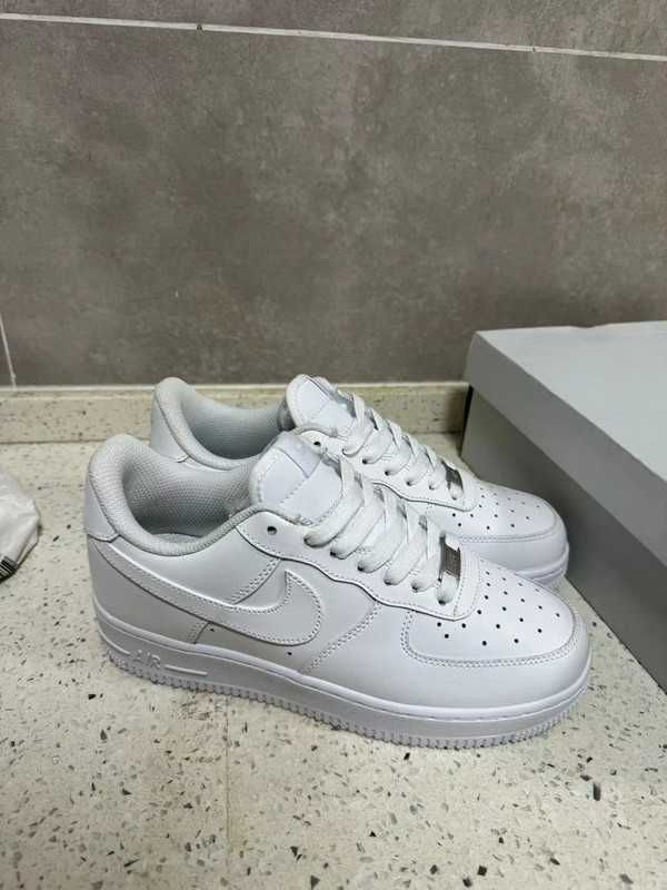 Nike Air Force 1 Low '07 White 39