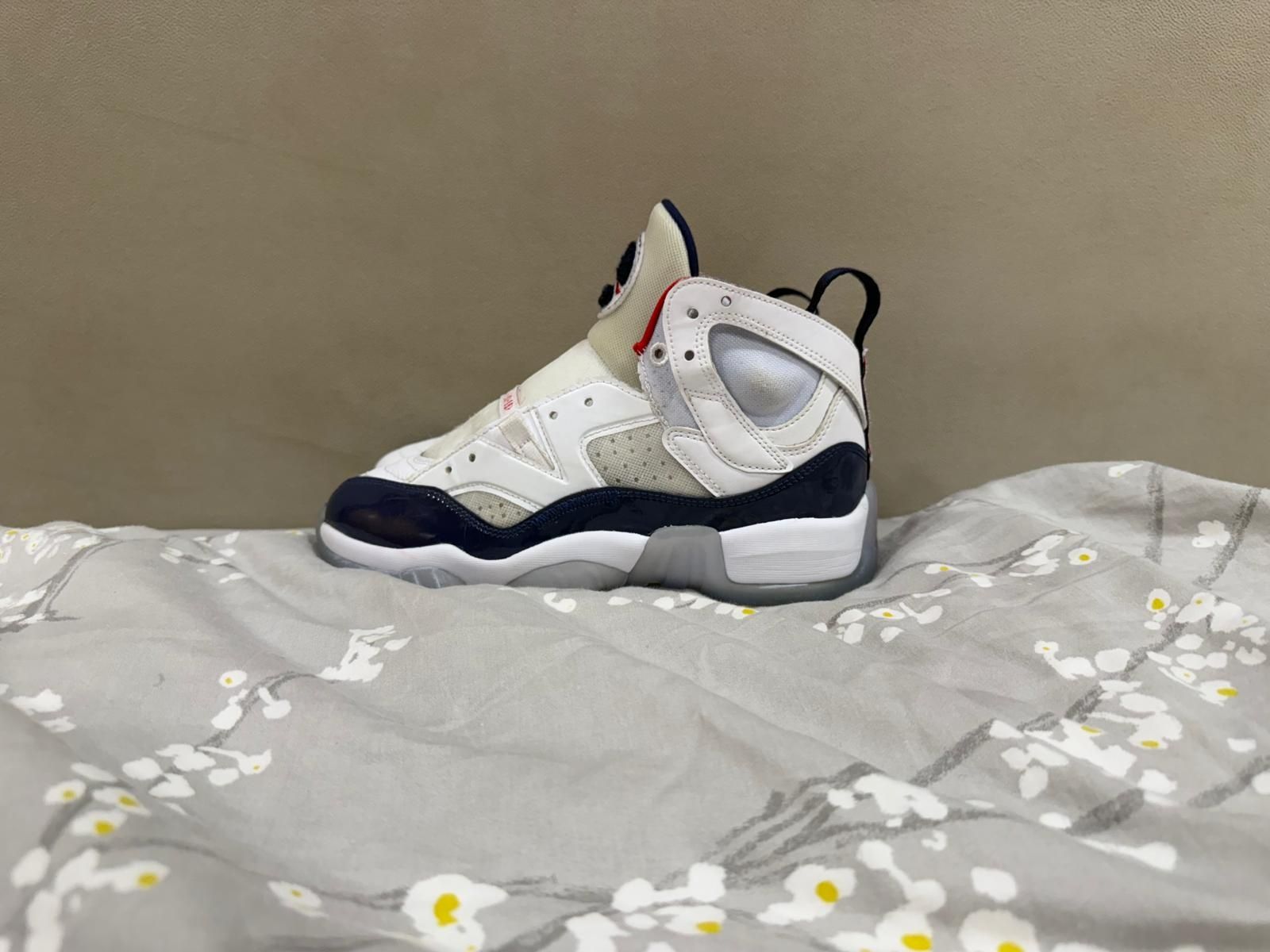 Jumpman Two Trey