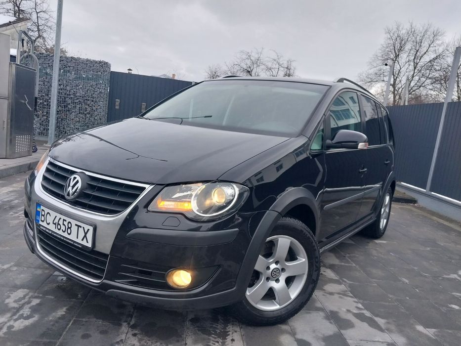 Volkswagen Tauran CROSS. 2.0 TDI
