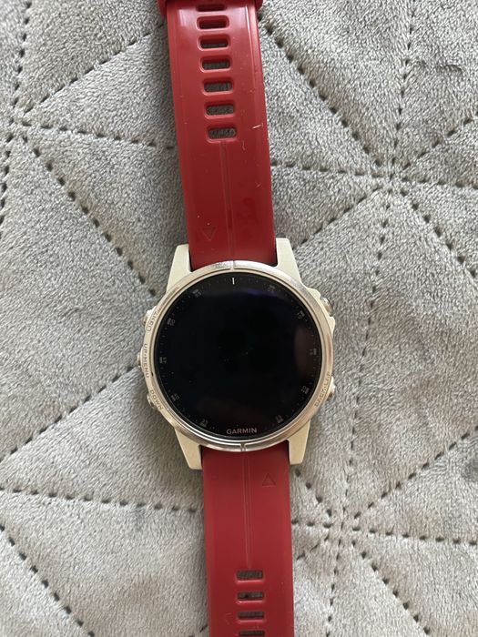 Garmin Fenix 5S Plus – мультиспортивний GPS-годинник