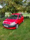 Toyota Yaris Sprzedam Toyotę Yaris 1.0 rocznik 2002 z małym przebiegiem.