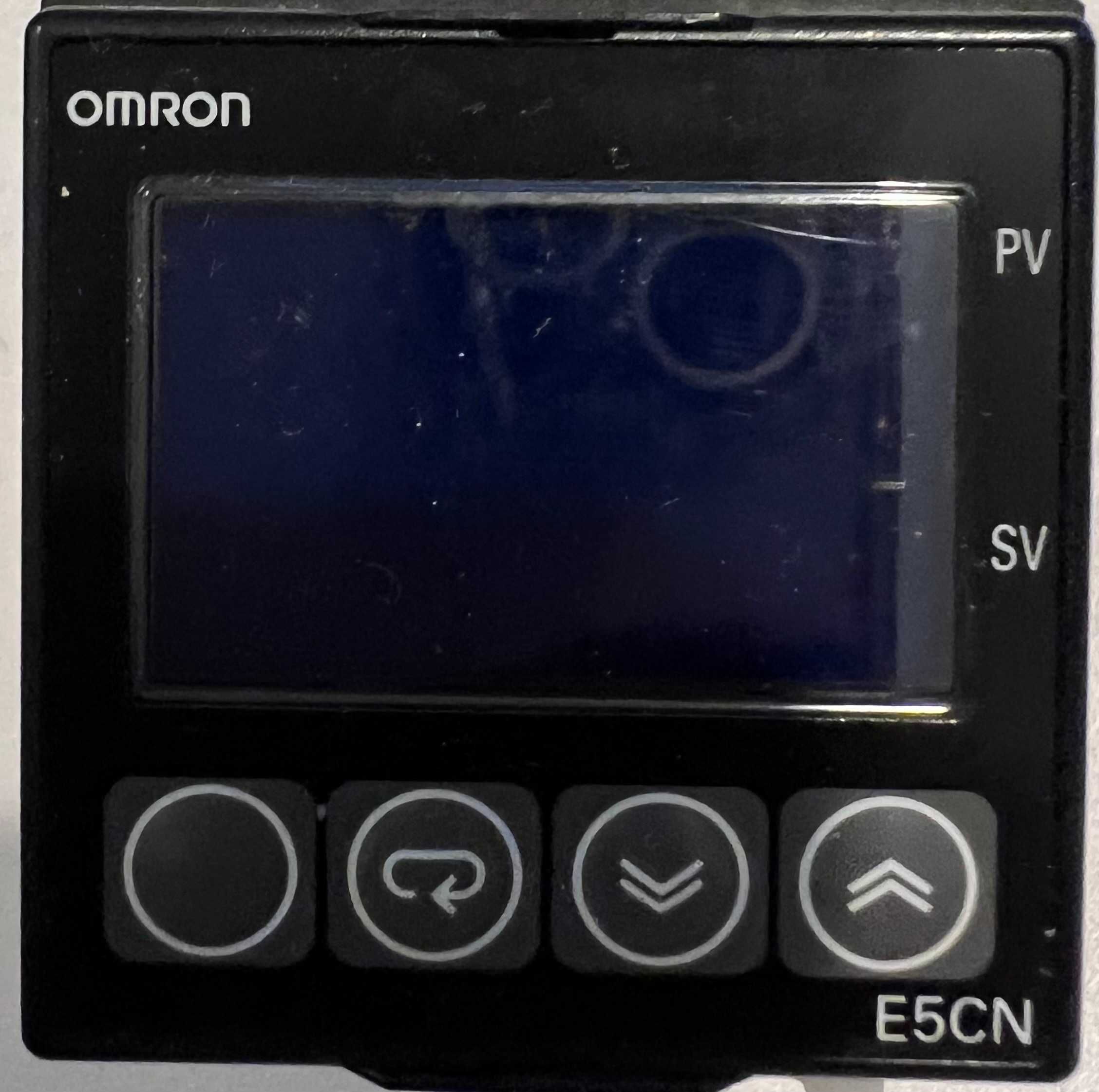 Regulator temperatury OMRON E5CN-Q2WTD-500