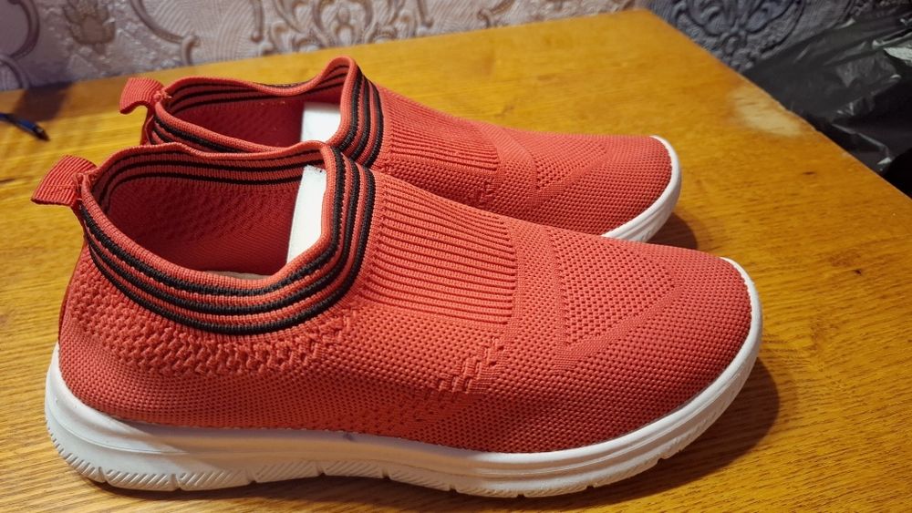 Макасини жіночі.