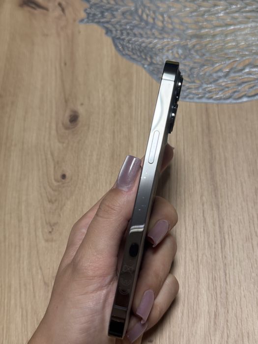 iPhone 13 Pro 128GB Grafitowy + AirPods Pro + Akcesoria