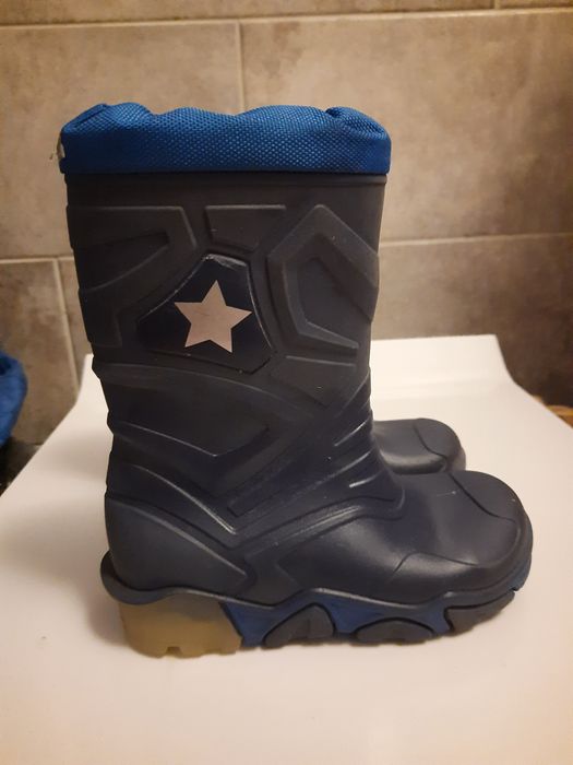 Buty dziecięce  , kalosze, gumowce świecące
