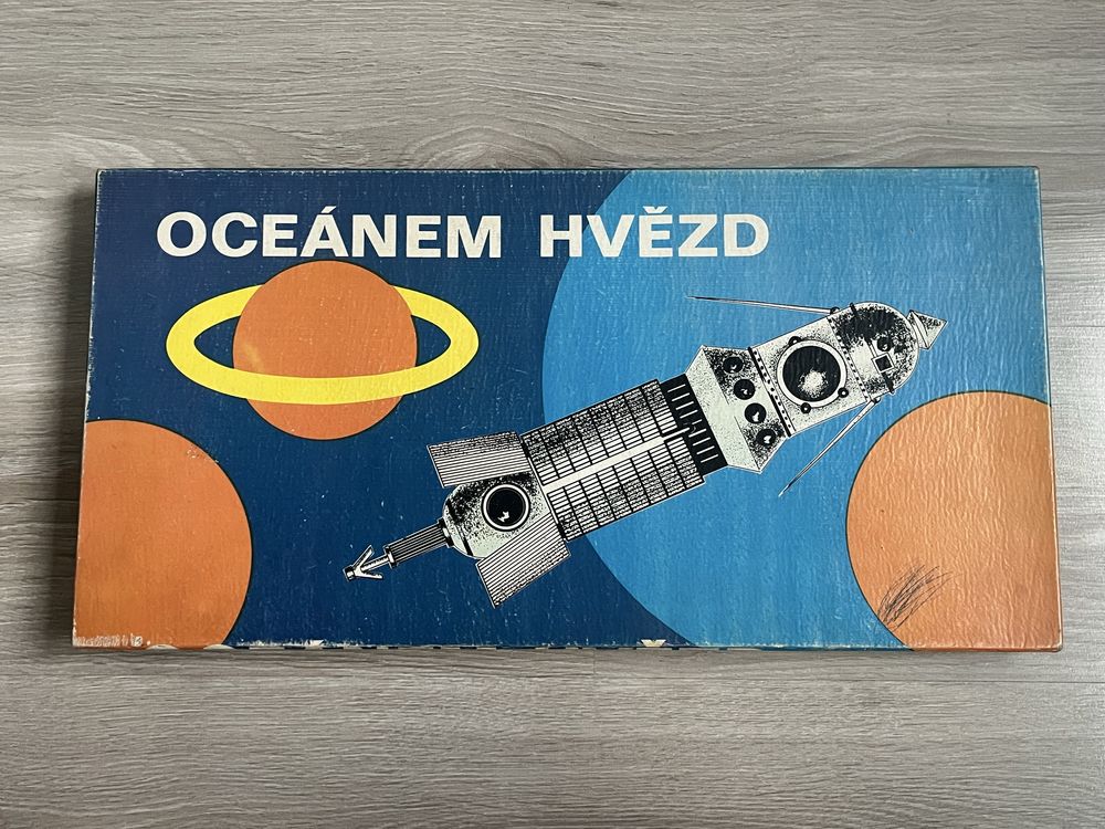 Gra z czasów PRL Oceánem Hvězd