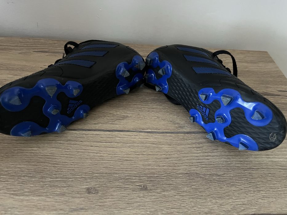 Korki Adidas rozm. 32