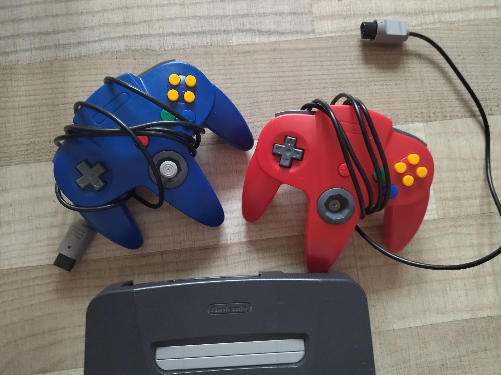 Nintendo 64 pal два джойстика