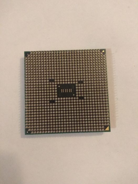 Процессор AMD A6 3500,  Fm1, 3 ядра, 2,1 ггц+ охлаждение