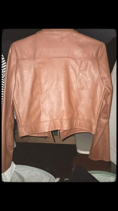 Куртка косуха з еко-шкіри | Карамельна, стан ідеальний