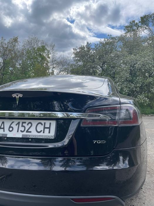 Tesla в ідеальному стані