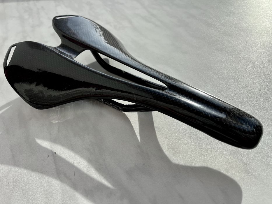 Siodełko rowerowe MTB szosa full carbon 99g