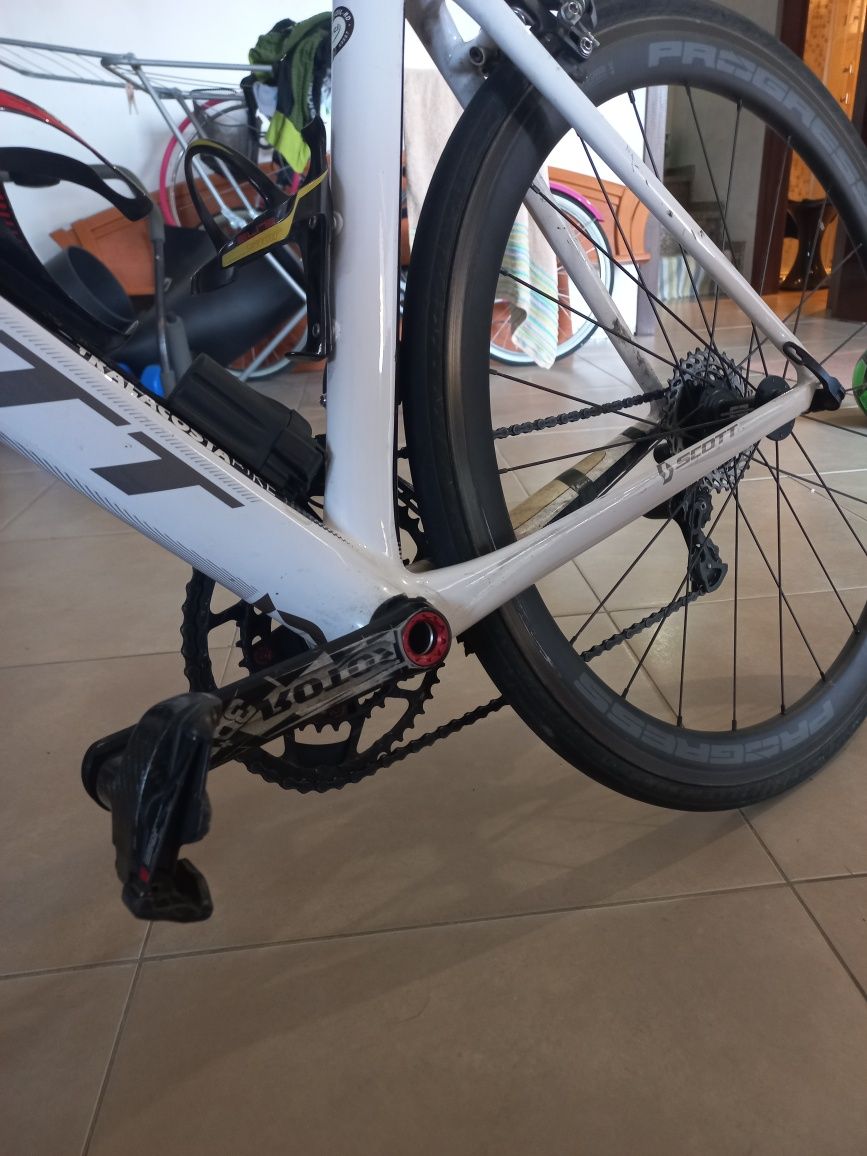 Vendo/troco(por bicicleta de montanha)Bicicleta SCOTT