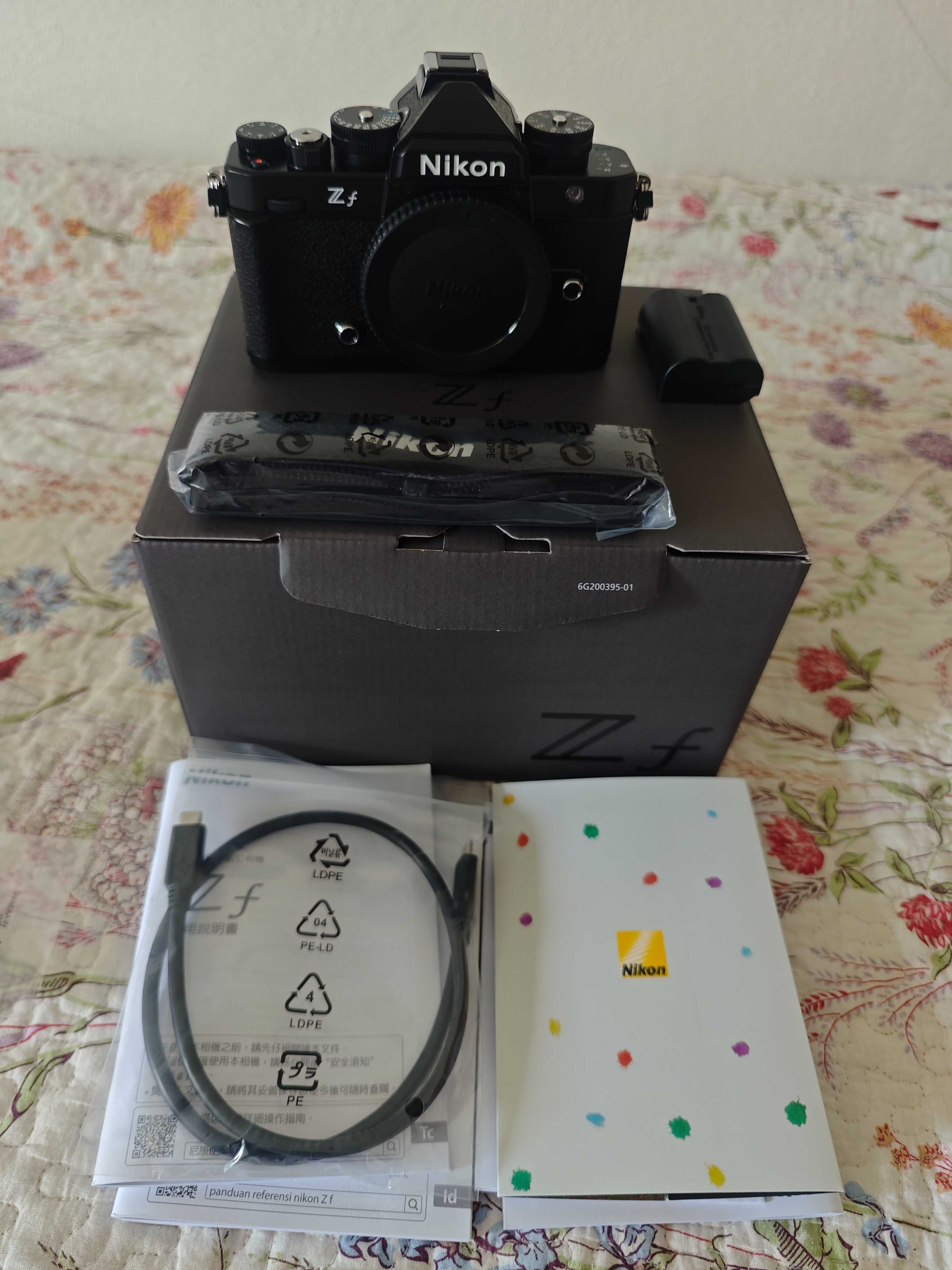 Nikon zf as new 200 images
