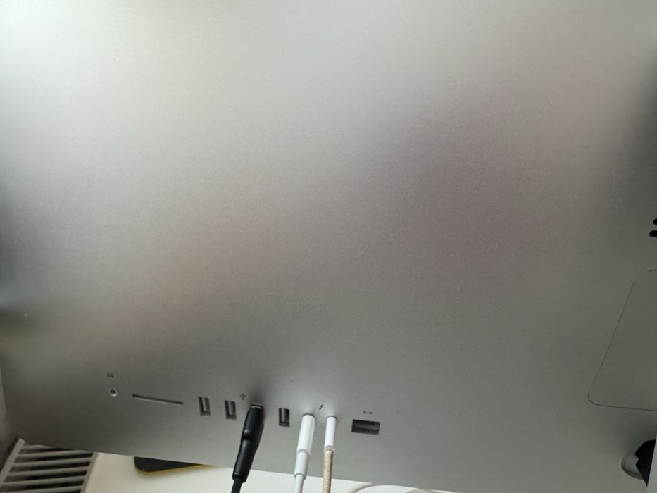 Imac 27ʼʼ 2017 core i5 128ssd 2tb hdd 16gbRam