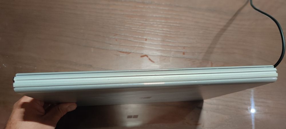 Продам Microsoft Surface Book