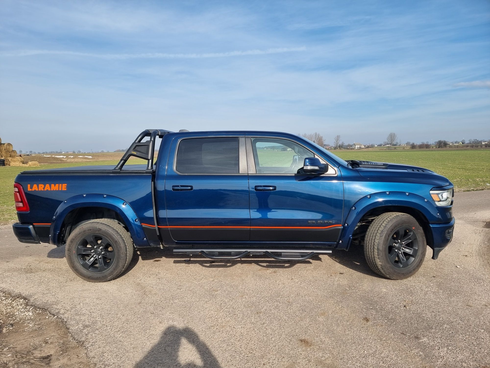 Dodge Ram 1500 5.7hemi- 19r