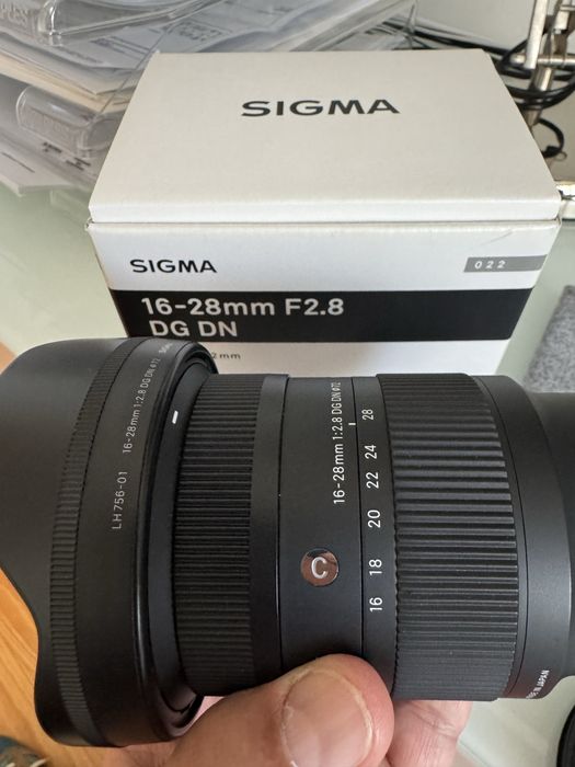 Objectiva Sigma 16-28mm f/2.8 DG DN