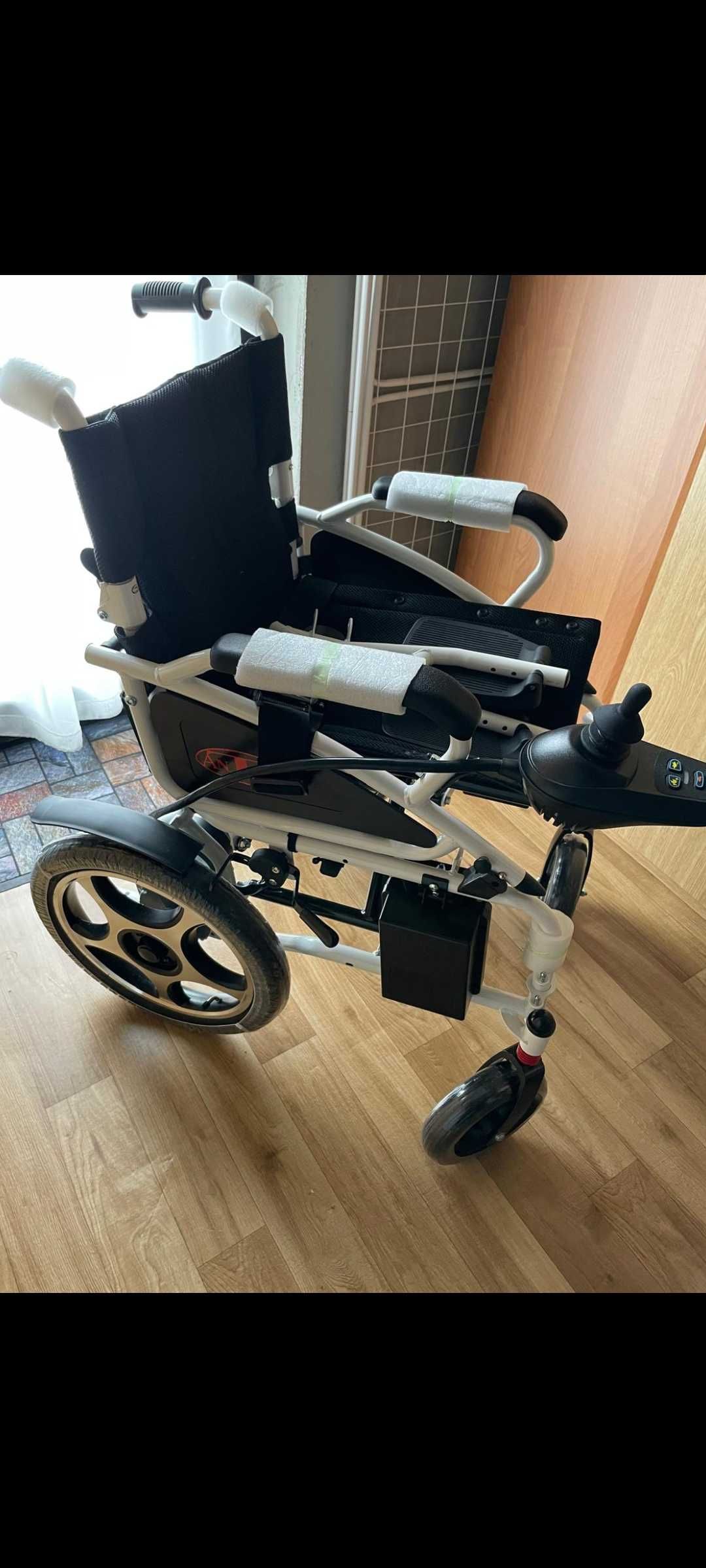Wózek inwalidzki elektryczny składany Antar AT 52304