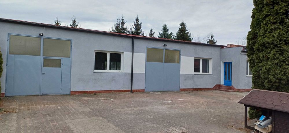 Wynajmę dom 193m2  + warsztat 250m2,działka 1233m2 na Smochowicach