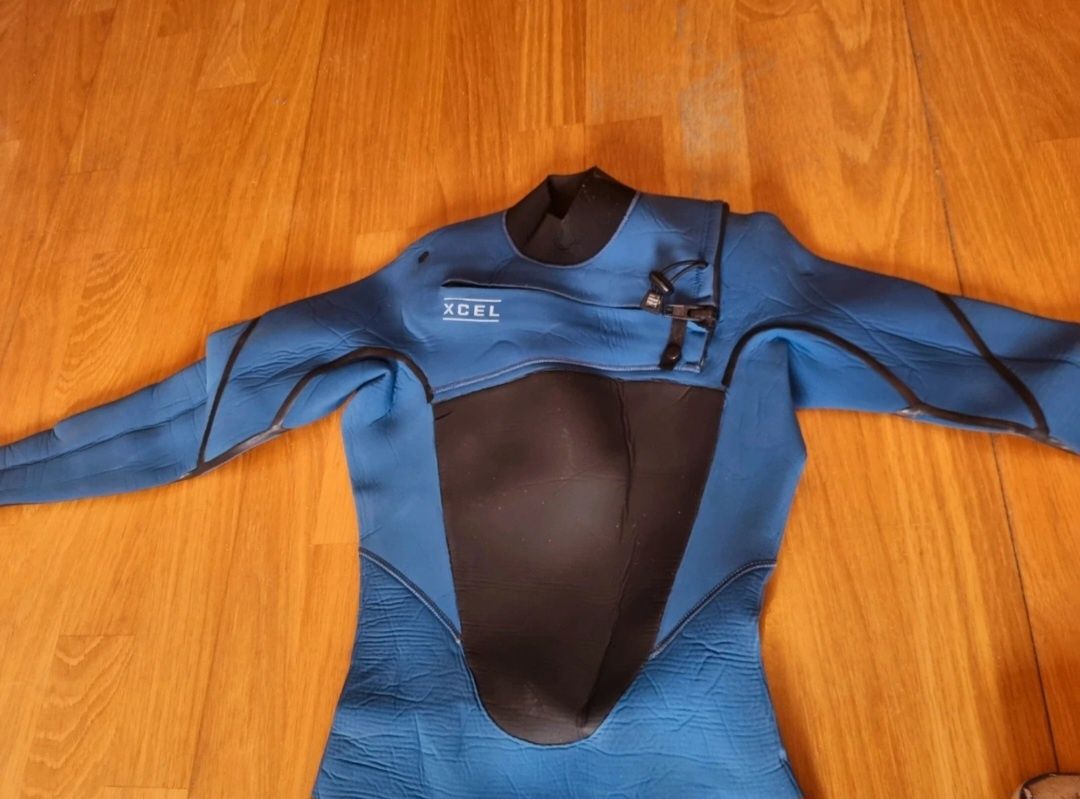 Xcel Wetsuit Axis X