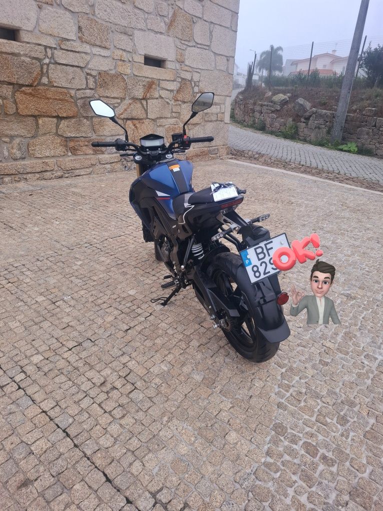 Keeway Rkf 125 de 12/2023 com livro de revisões