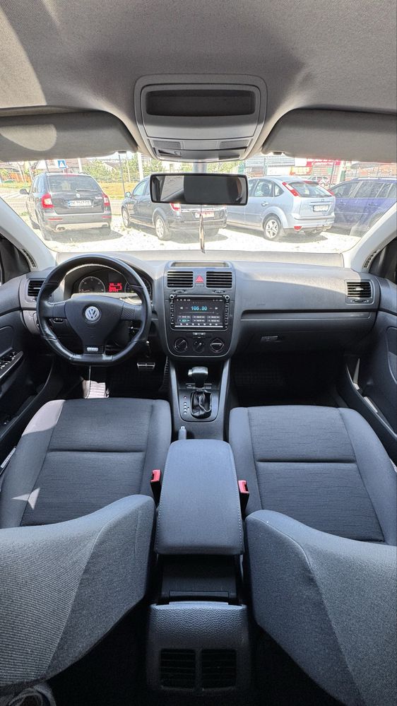 VW Golf 5 Фольксванег Гольф 5 2.0 ДИЗЕЛЬ АВТОМАТ ЕКСКЛЮЗИВ
