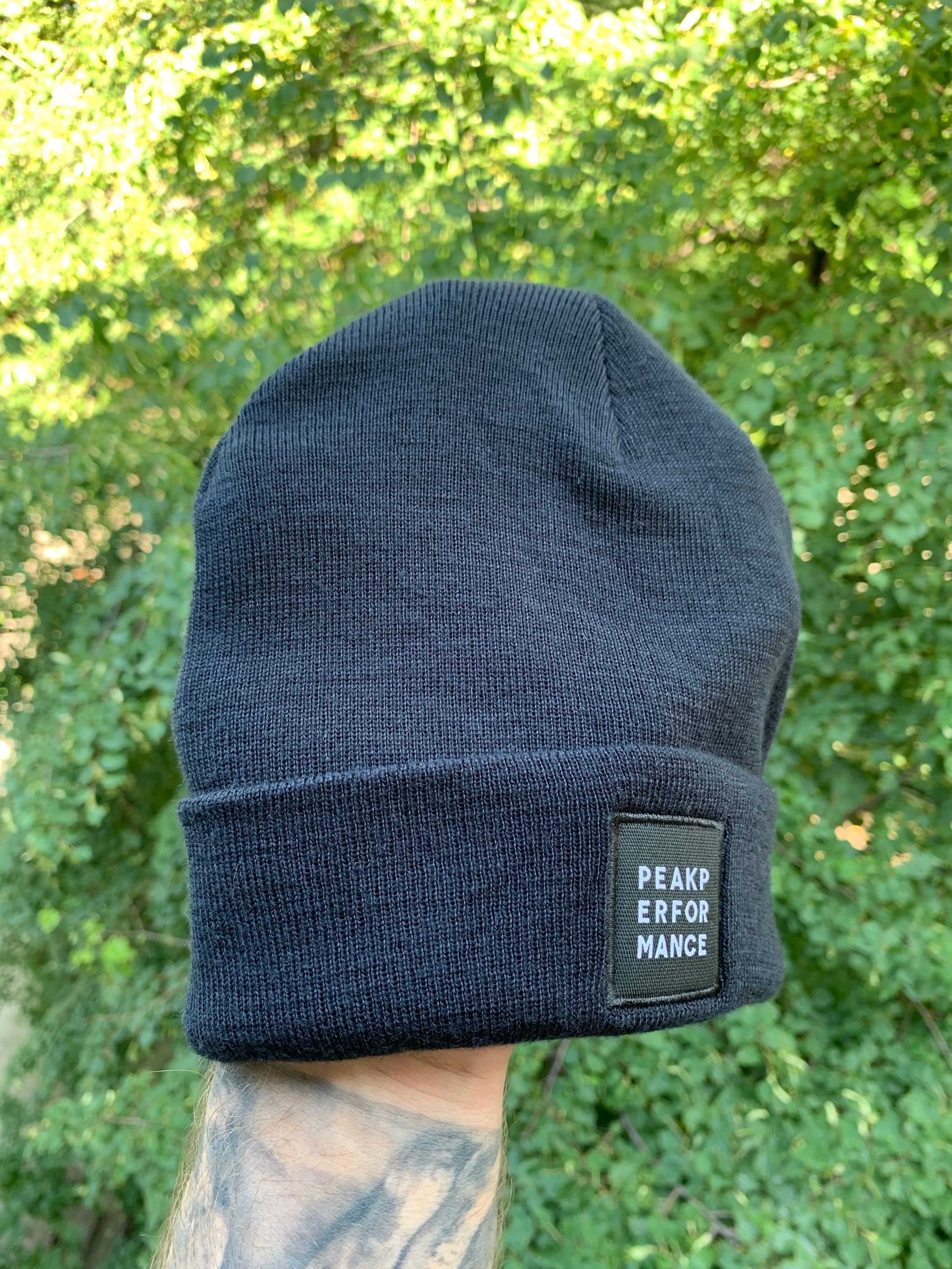 Классная мужская шапка Peak Performance Switch Hat оригинал