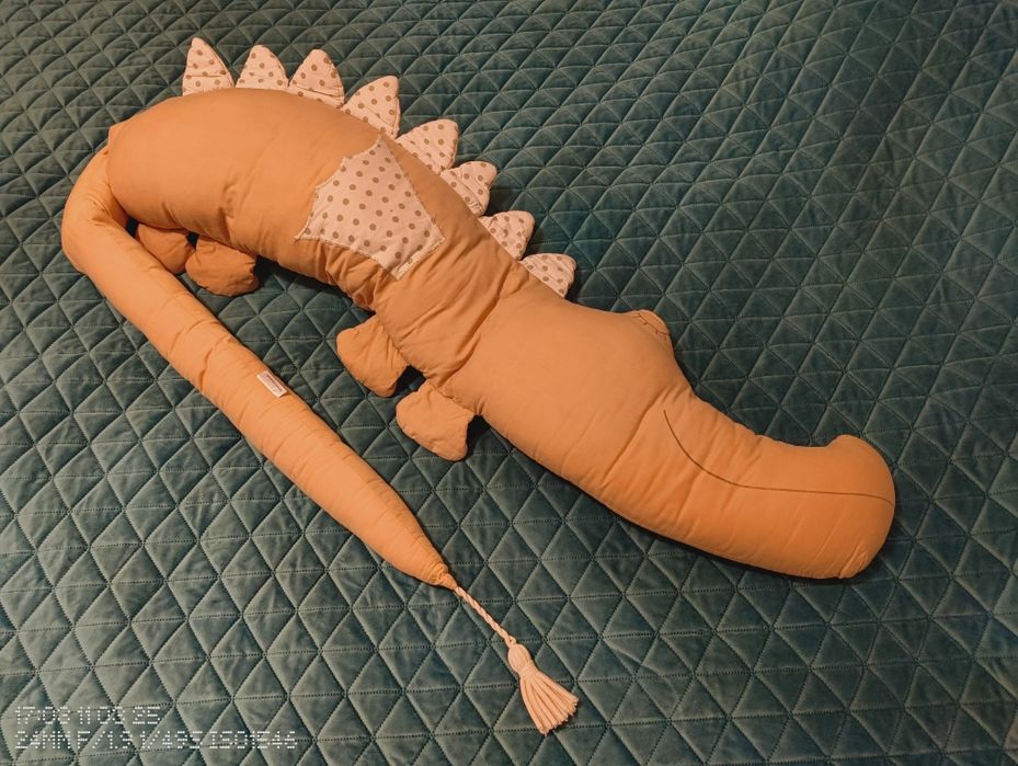 Smokozaur poduszka ochraniacz do łóżka stan bdb