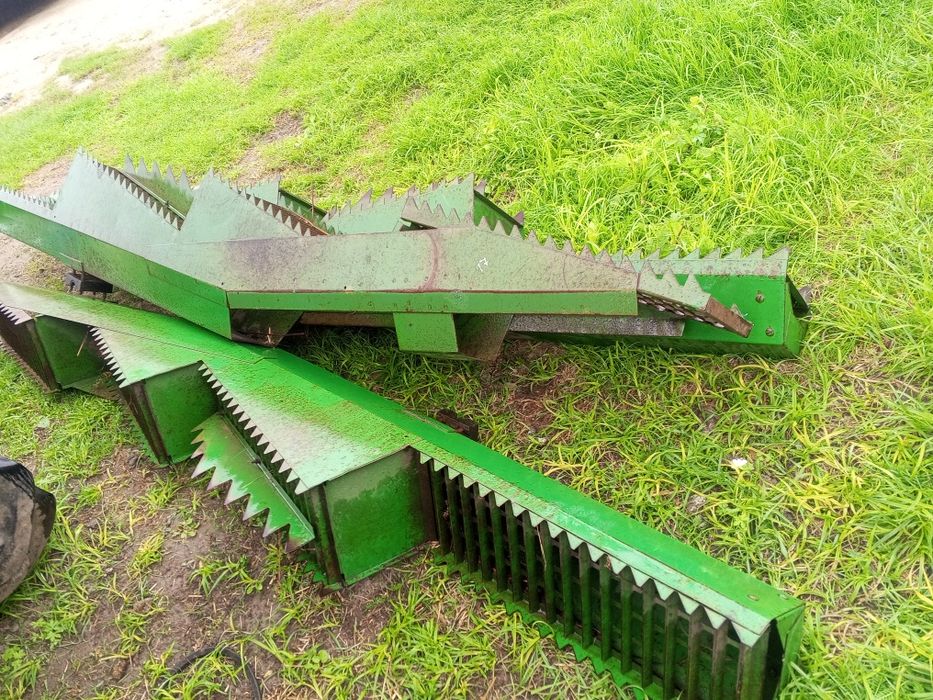 Запчастини на Комбайн John Deere 3 клавішний