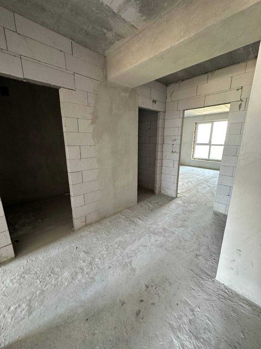 Продаж  3 кімнатної квартири на Бамі