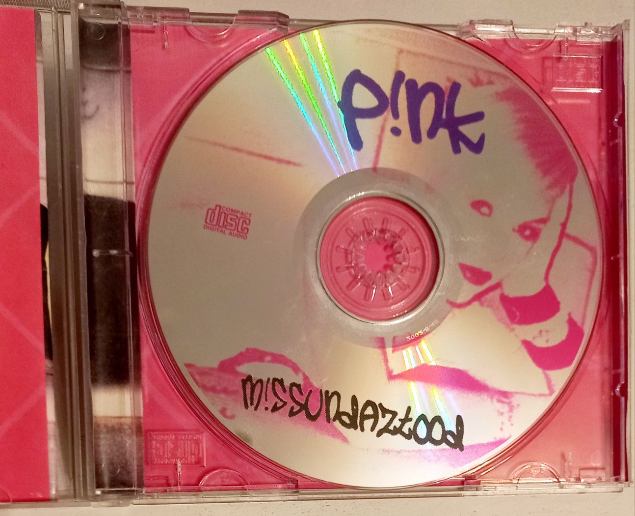 Pink  Missundaztood cd
"Missundaztood"Missundaztood"Missundaztood"Miss