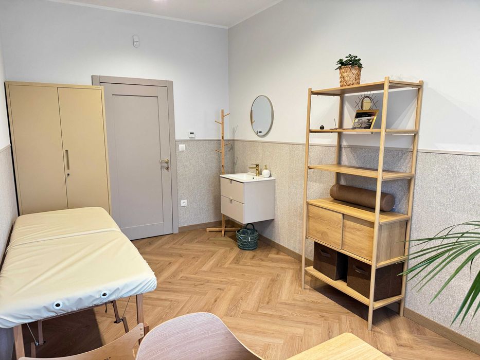 Twój Dzień w Tygodniu! Prestiżowy Gabinet 13 m² (Parter, Umultowo)