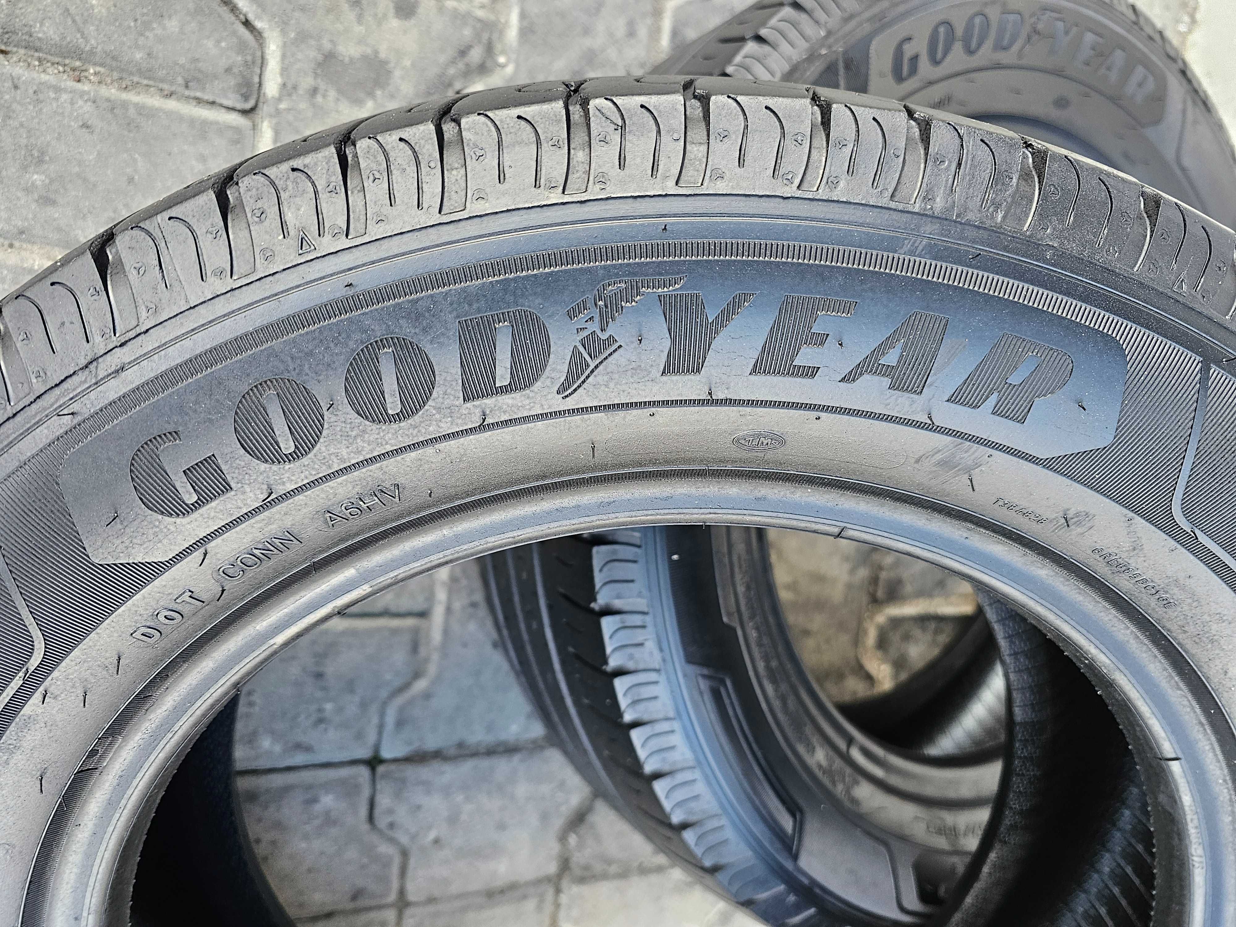 Lato Goodyear 205/65 R16C