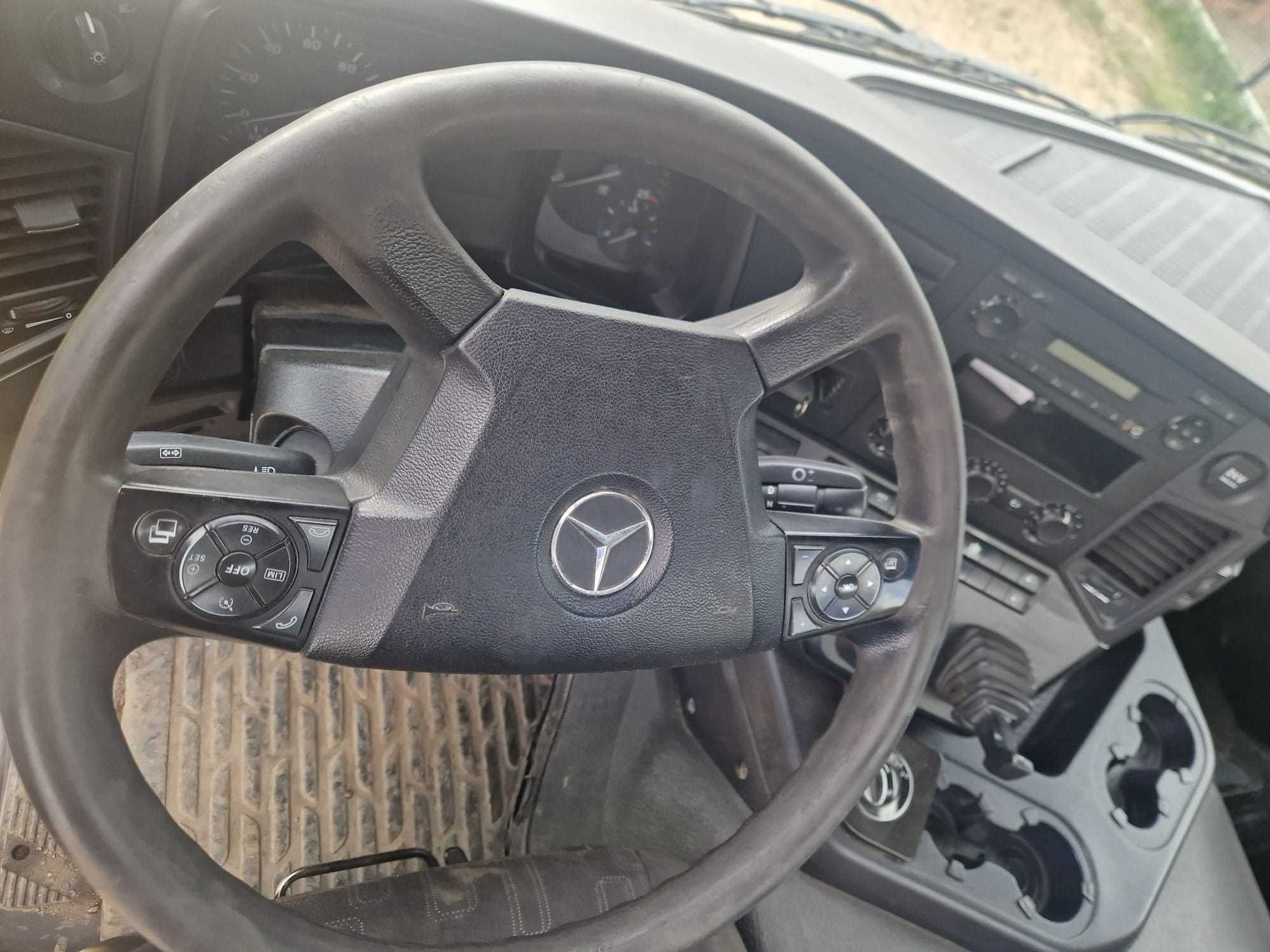 Mercedes AROCS 8x8 samochód ciężarowy wywrotka BARDZO NISKI PRZEBIEG