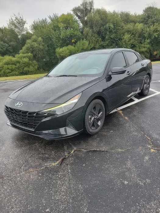 Hyundai Elantra SEL      2021