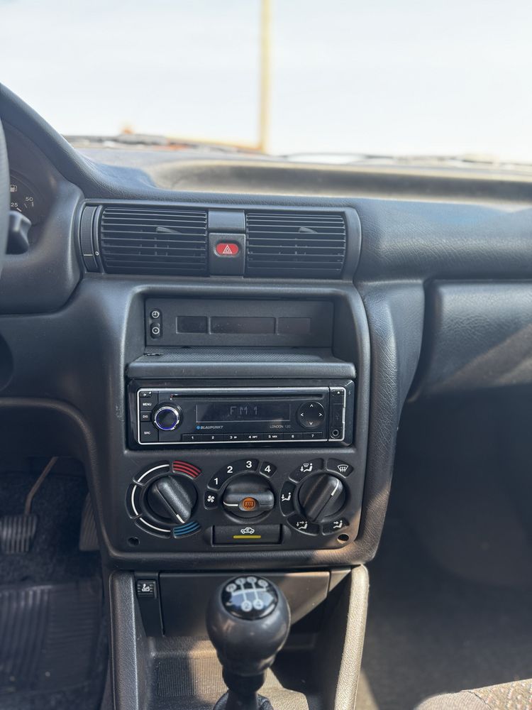 Opel Astra 1.6 1998 (c/ 217mil KM)