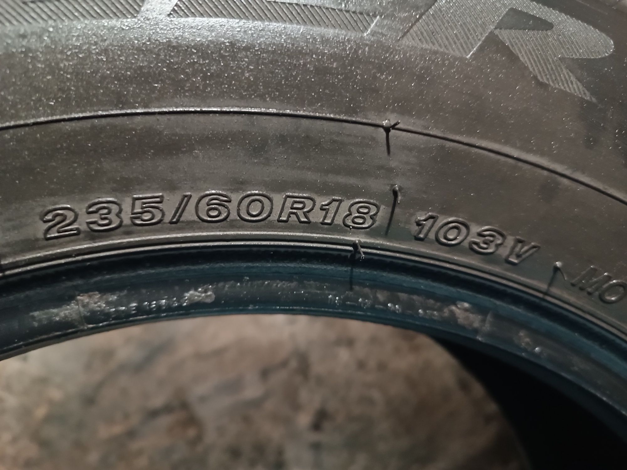 Opony letnie Bridgestone 235/60 R18