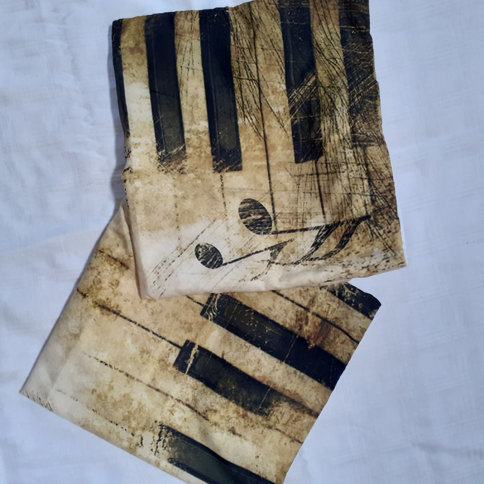 Nowa poszewka na poduszkę 42x44cm zamek