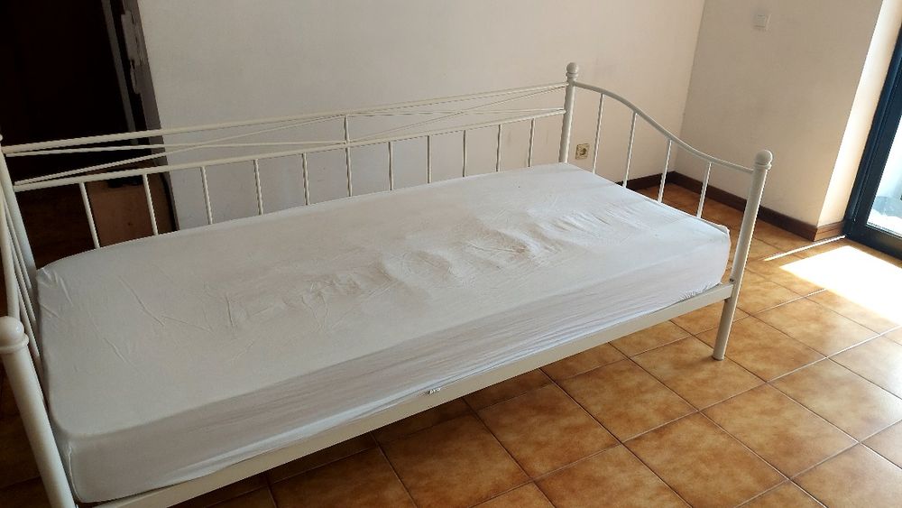 Cama de solteiro