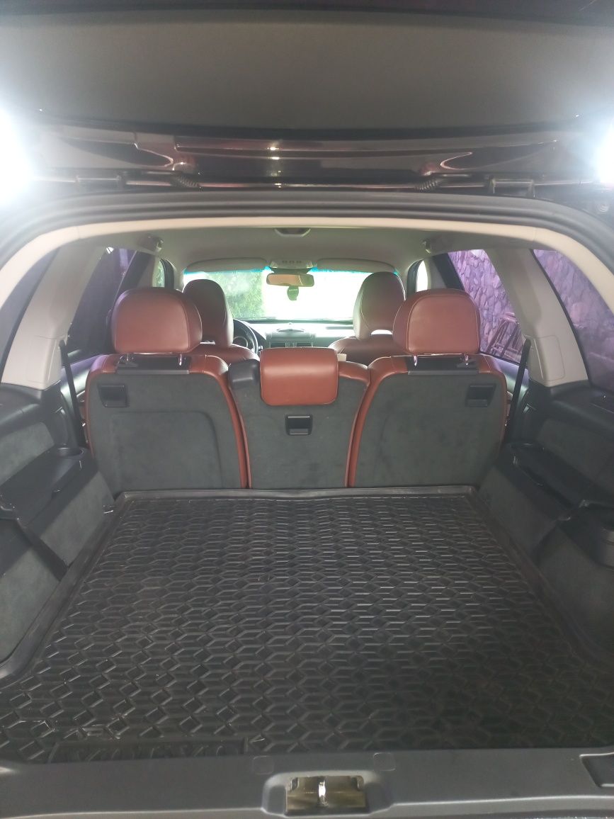 Продам сімейне авто Volvo XC90